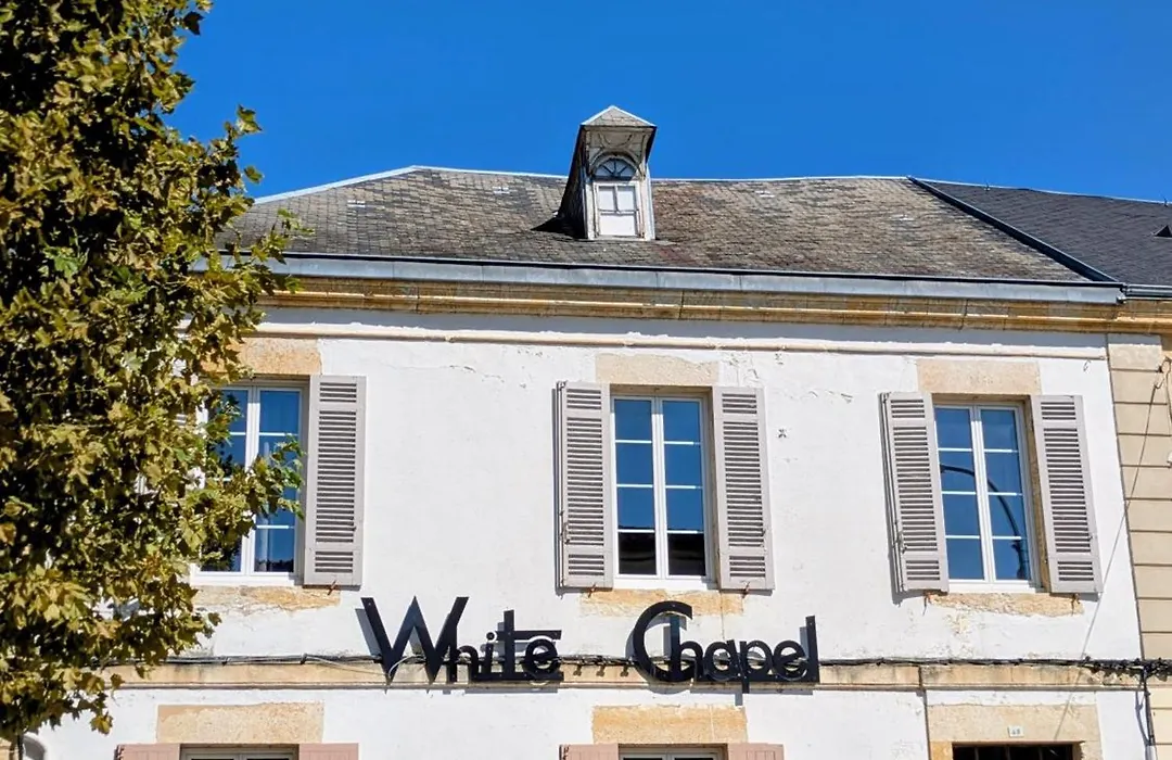 White Chapel-1